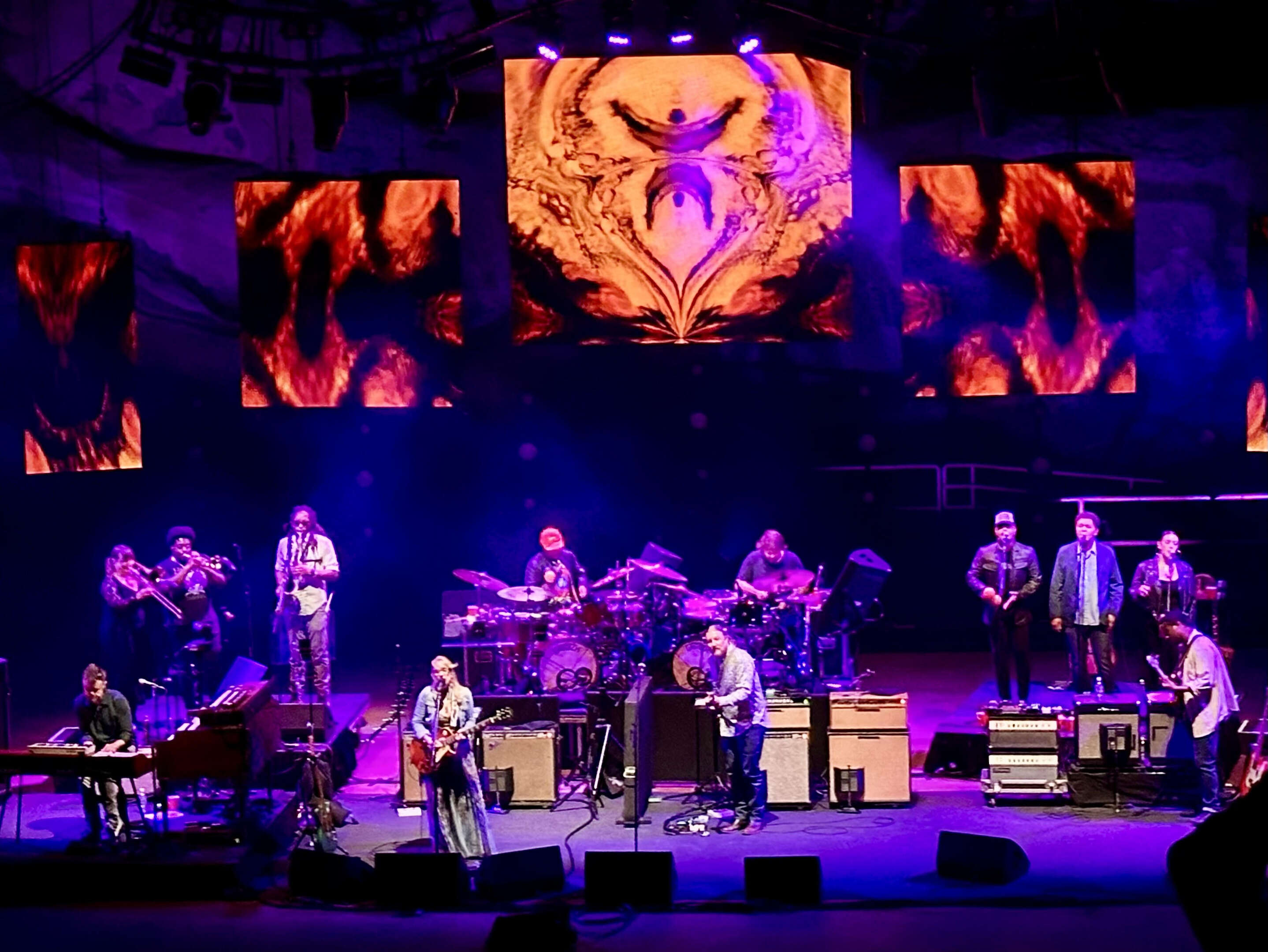 tedeschi trucks band live show stage photos